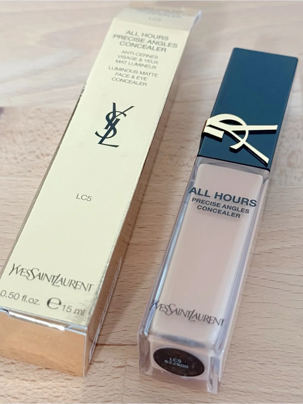 Yves Saint Laurent All Hours Precise Angles Concealer - Light/Neutral (LC5)
